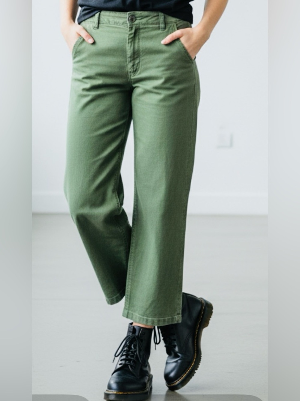 Kut- High Rise - Linen Blend -Wide Leg - Cropped From The Kloth Olive Green